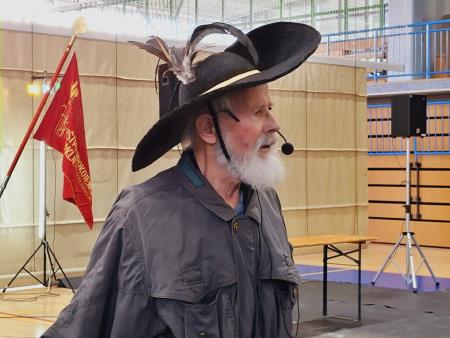 Ivan Kropivnik je navdušil s skečem Krjavel